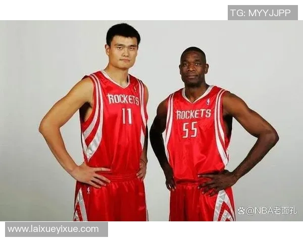 足球场上的姚明搞笑瞬间让人捧腹大笑的趣事合集